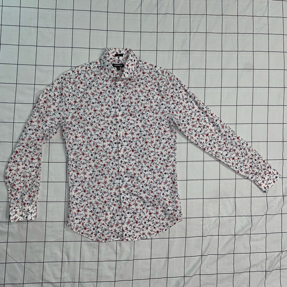 Express Dress Shirt, White with Floral Print. Slim Fit, Size Small.